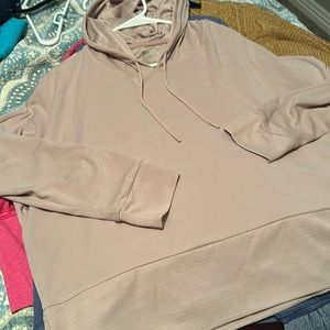 Mondetta crop hoodie